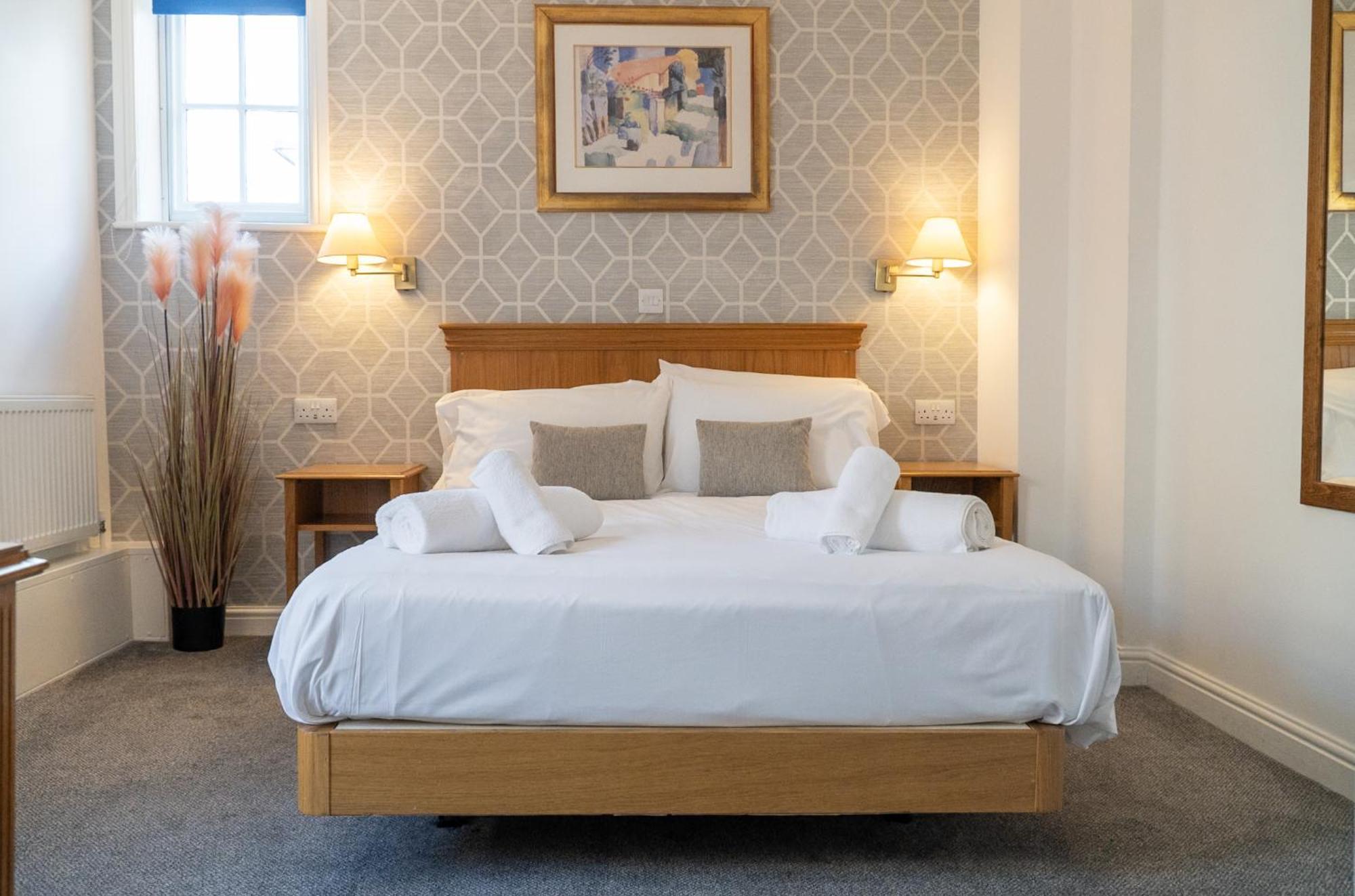 The Red Lion Hotel Spalding Room photo