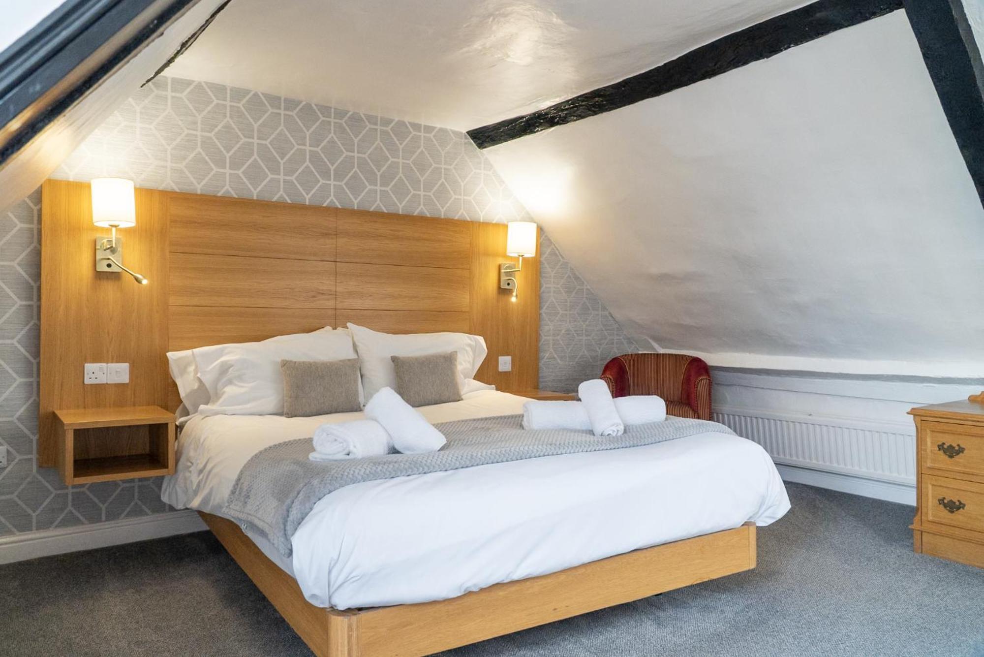 The Red Lion Hotel Spalding Room photo